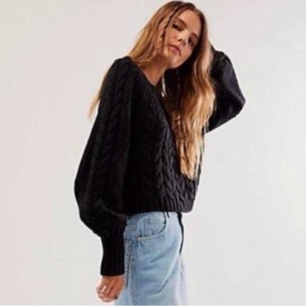 NWT Free People Sandra Cable Stitch Pullover in Black